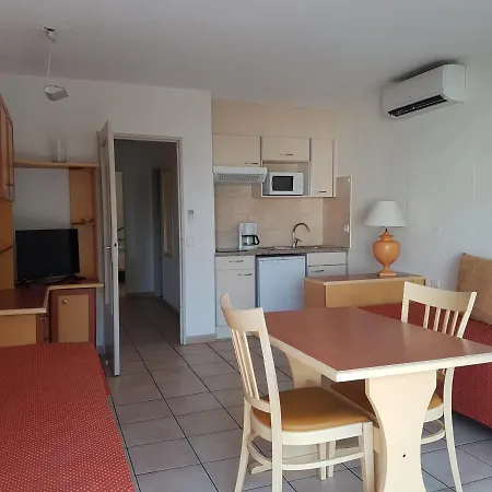 2p Avec Balcon, Clim, A 50m De La Et Centre-ville, Wifi Et Parking Disponibles - Fr-1-466a-3 Apartment *