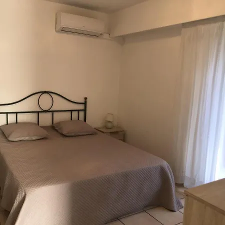 Apartment 2p Avec Balcon, Clim, A 50m De La Et Centre-ville, Wifi Et Parking Disponibles - Fr-1-466a-3 *